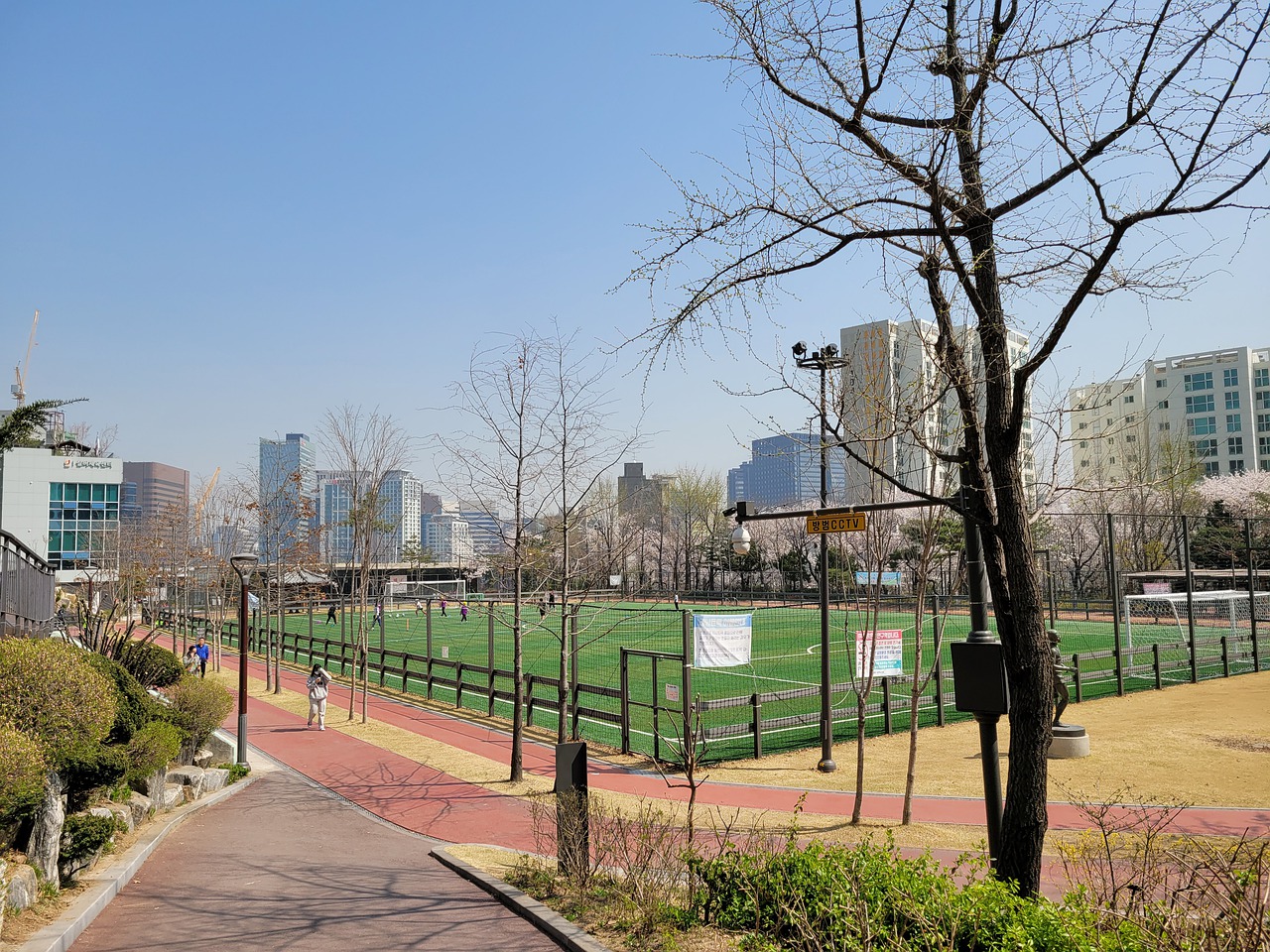 并为您揭示 并为您揭示